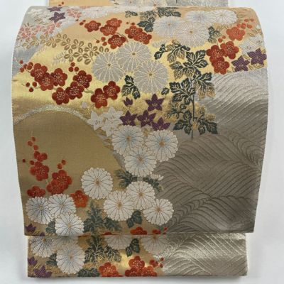 https://buysell.itembox.design/product/644/000002564490/000002564490-01-m.jpg