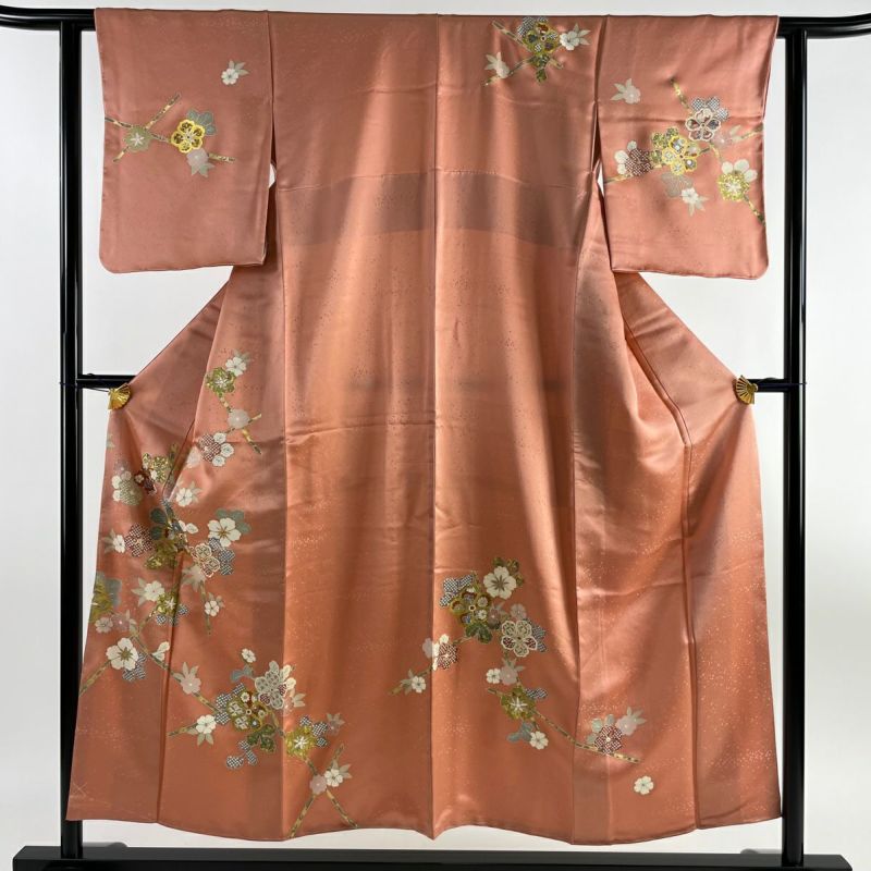 付下げ 身丈157cm 裄丈61.5cm S 袷 枝花 葉と実 金糸 刺繍 ピンク 正絹 