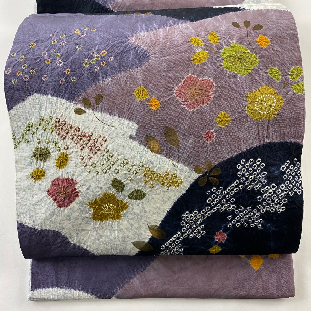 名古屋帯 秀品 草花 金彩 箔 金色 正絹 ｜中古・古着