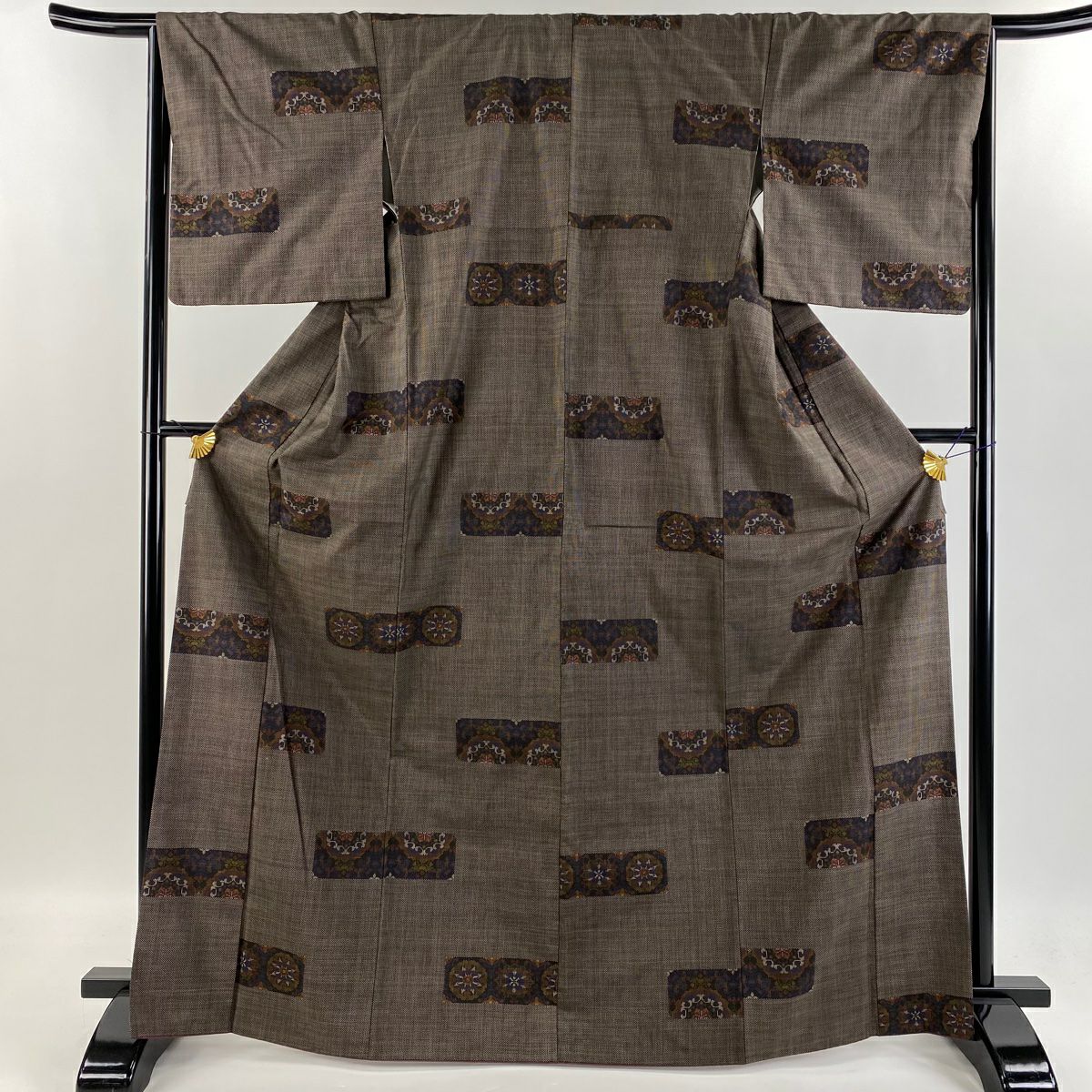 紬 身丈159cm 裄丈65cm M 袷 華文 草花 深緑 正絹 名品｜中古・古着