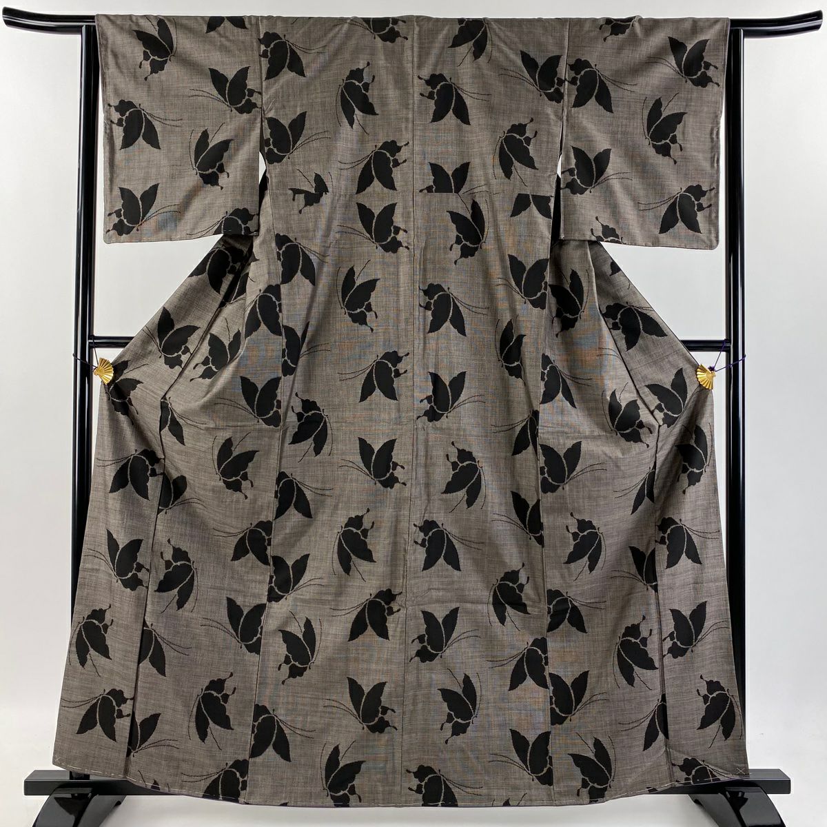 紬 身丈163cm 裄丈66cm M 袷 万寿菊 焦茶色 正絹 秀品｜中古