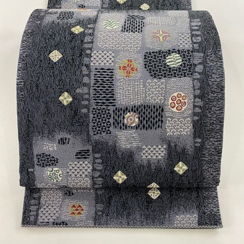 袋帯 名品 幾何学模様 箔 墨色 六通 正絹 【中古】 袋帯
