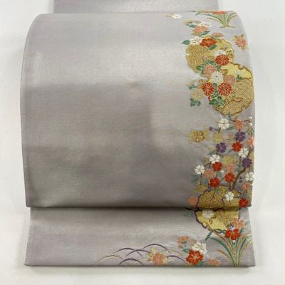https://buysell.itembox.design/product/677/000002567729/000002567729-01-m.jpg