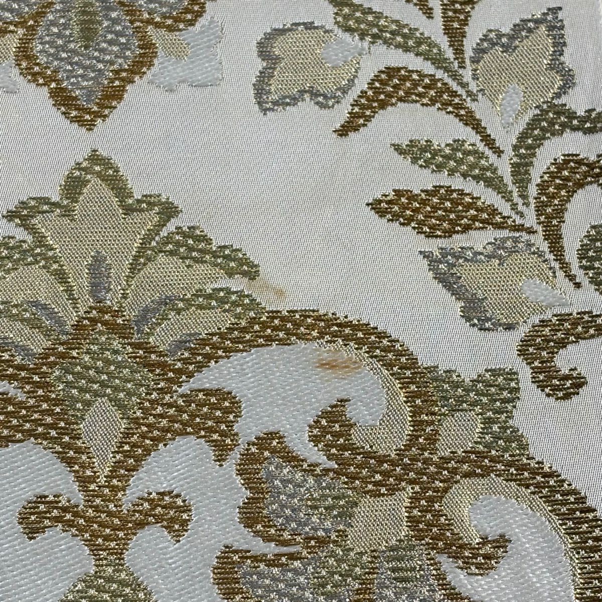 袋帯 秀品 川島織物 落款あり 華文 唐草 箔 金銀糸 ベージュ 六通 正絹