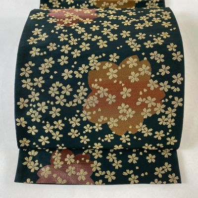 https://buysell.itembox.design/product/681/000002468166/000002468166-01-m.jpg