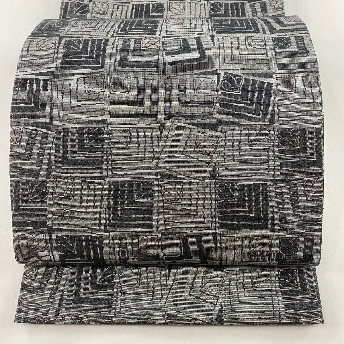 袋帯 美品 名品 夏帯 魚 水草 箔 灰色 お太鼓柄 正絹 中古（無月