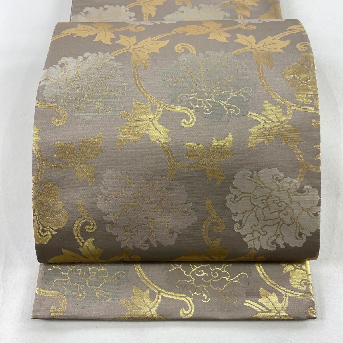 美品】 袋帯 名品 箔屋清兵衛 落款あり 草木染 欧亜吉祥文 花丸文 箔