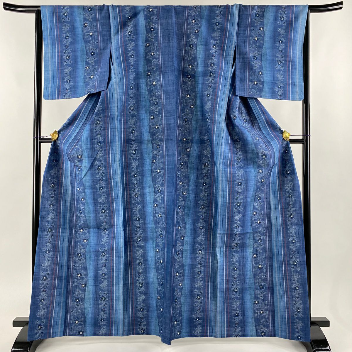紬 身丈152cm 裄丈65cm M 単衣 バチ衿 証紙あり 十日町絣 焦茶色 紬 身丈152cm 裄丈65cm M 単衣 バチ衿 証紙あり 十日町絣 焦茶色
