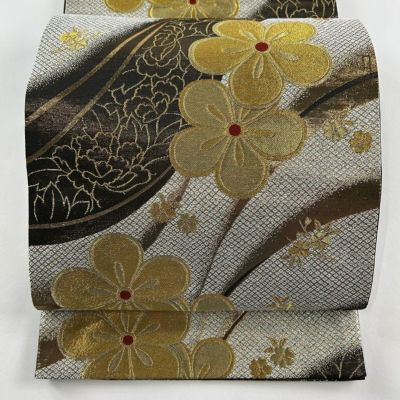 https://buysell.itembox.design/product/684/000002568431/000002568431-01-m.jpg