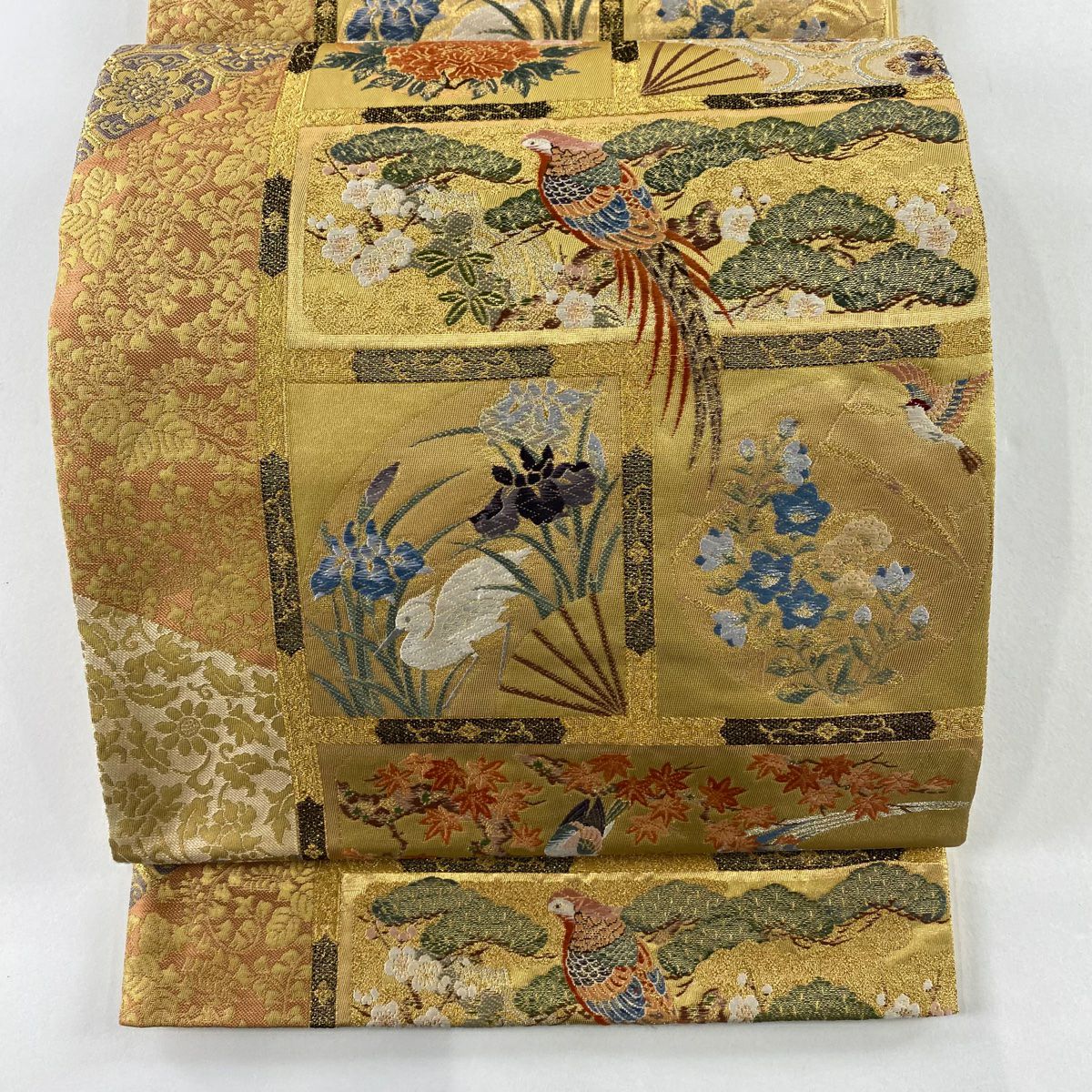 袋帯 美品 秀品 振袖向き 桜 金糸 箔 金色 六通 正絹｜中古