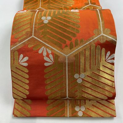 https://buysell.itembox.design/product/685/000002568542/000002568542-01-m.jpg