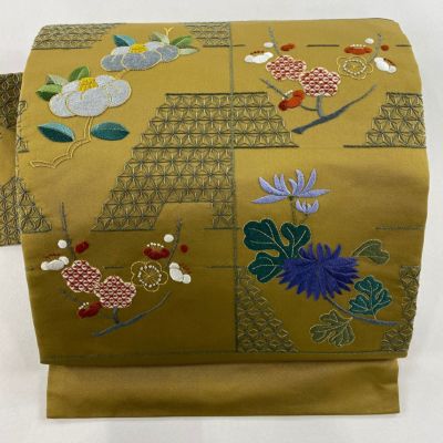 https://buysell.itembox.design/product/688/000002568815/000002568815-01-m.jpg