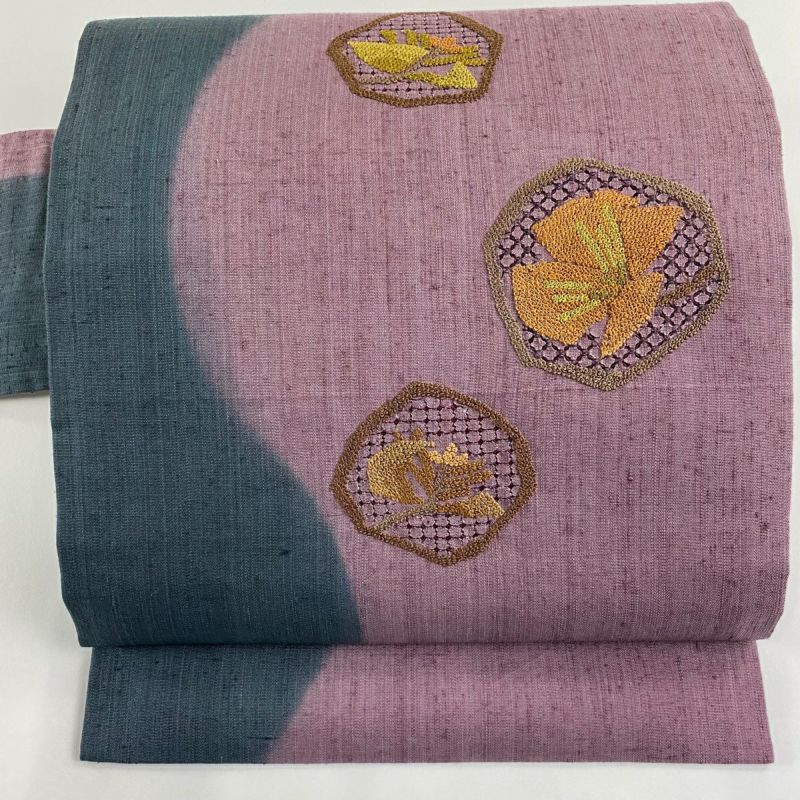 名古屋帯 美品 秀品 紬地 草花 幾何学模様 刺繍 紫 正絹｜中古