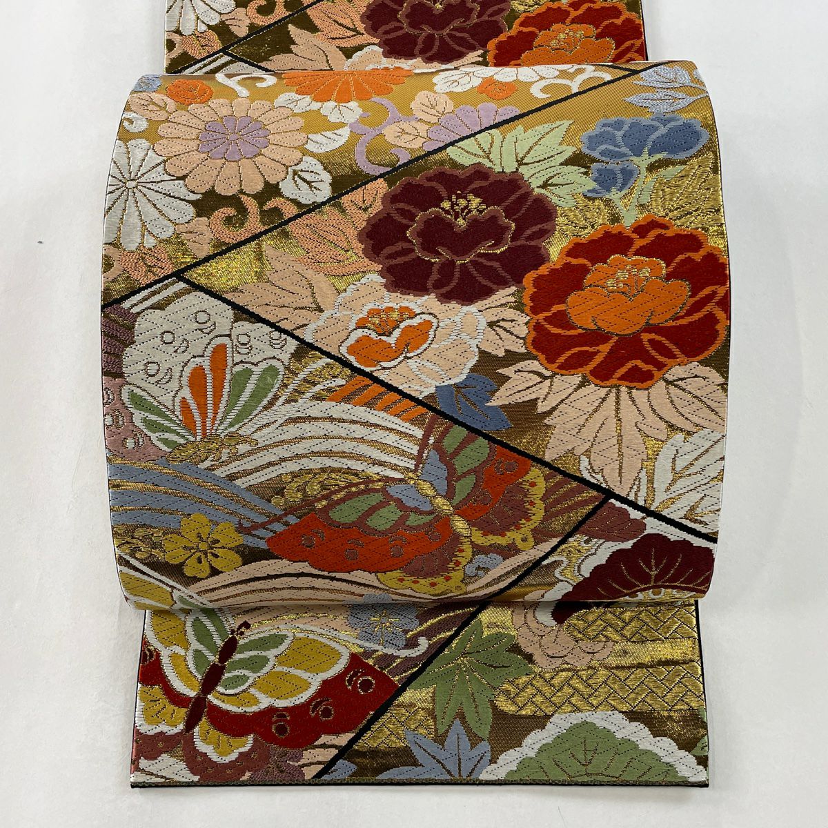 袋帯 美品 秀品 花車 草花 箔 唐織 ベージュ 六通 正絹|中古 袋帯 美品 秀品 花車 草花 箔 唐織 ベージュ 六通 正絹|中古
