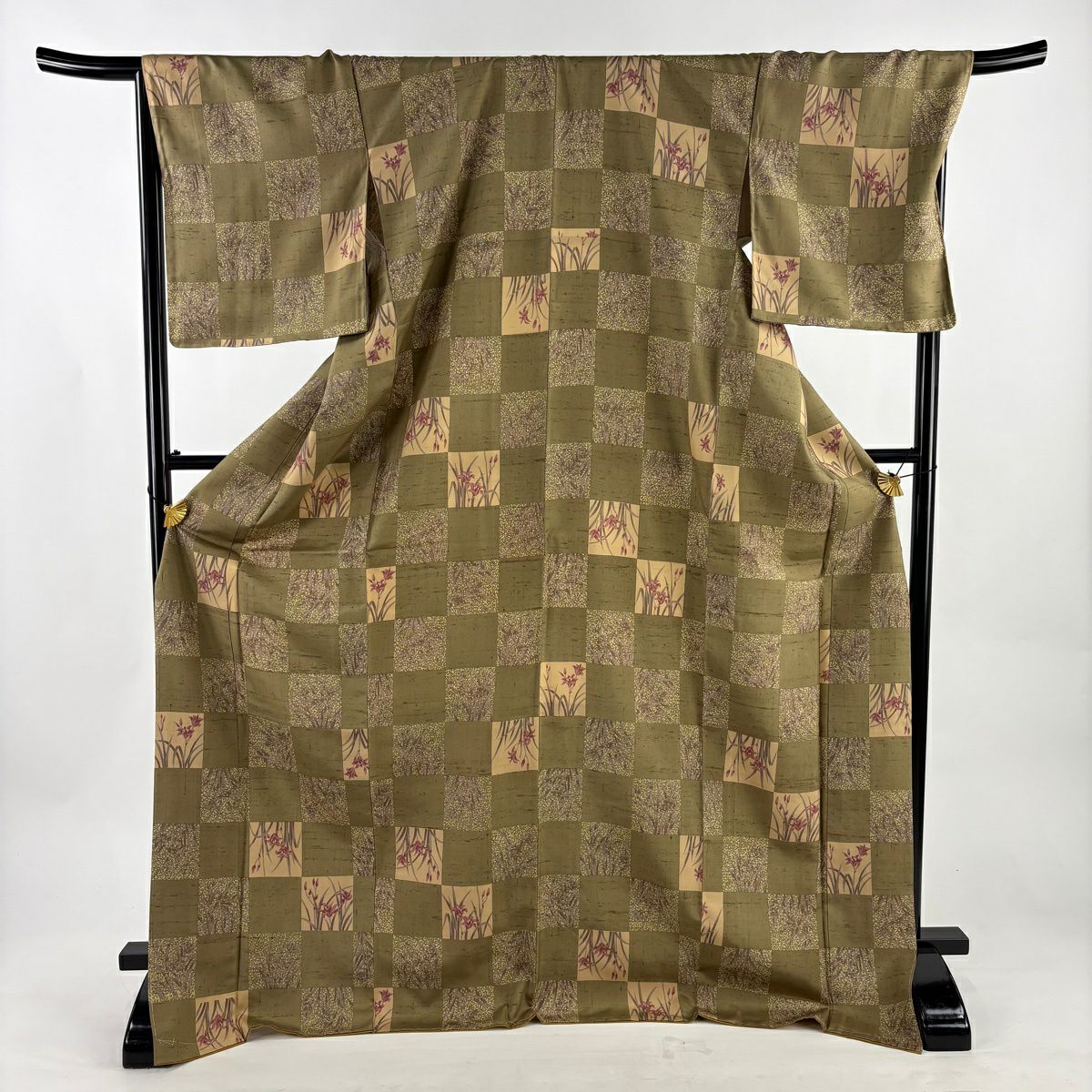 美品】 小紋 身丈157cm 裄丈63cm S 袷 紬地 市松 幾何学 黒灰 正絹