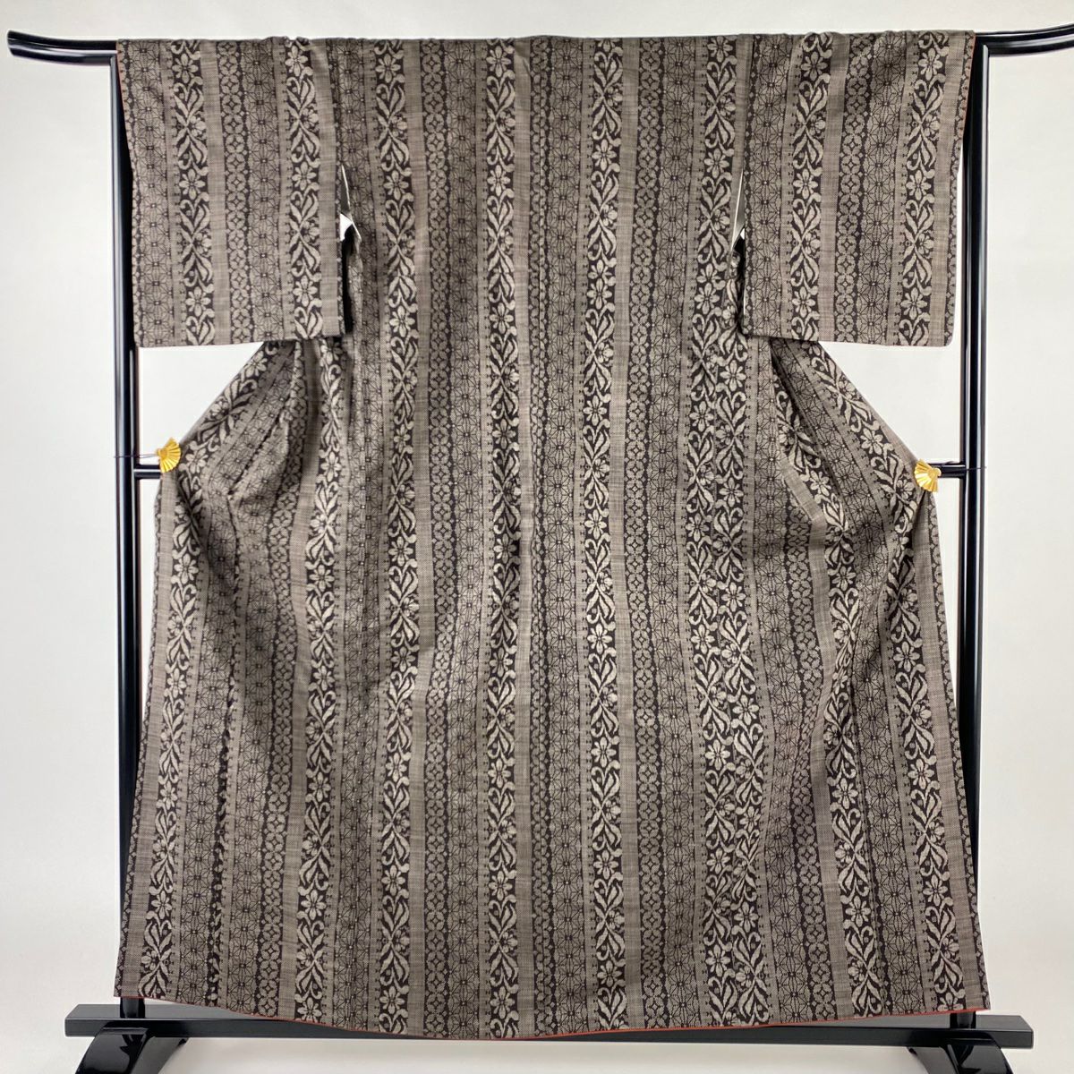 紬 身丈160cm 裄丈65.5cm M 袷 小千谷紬 証紙あり 花唐草 縦縞 薄小豆