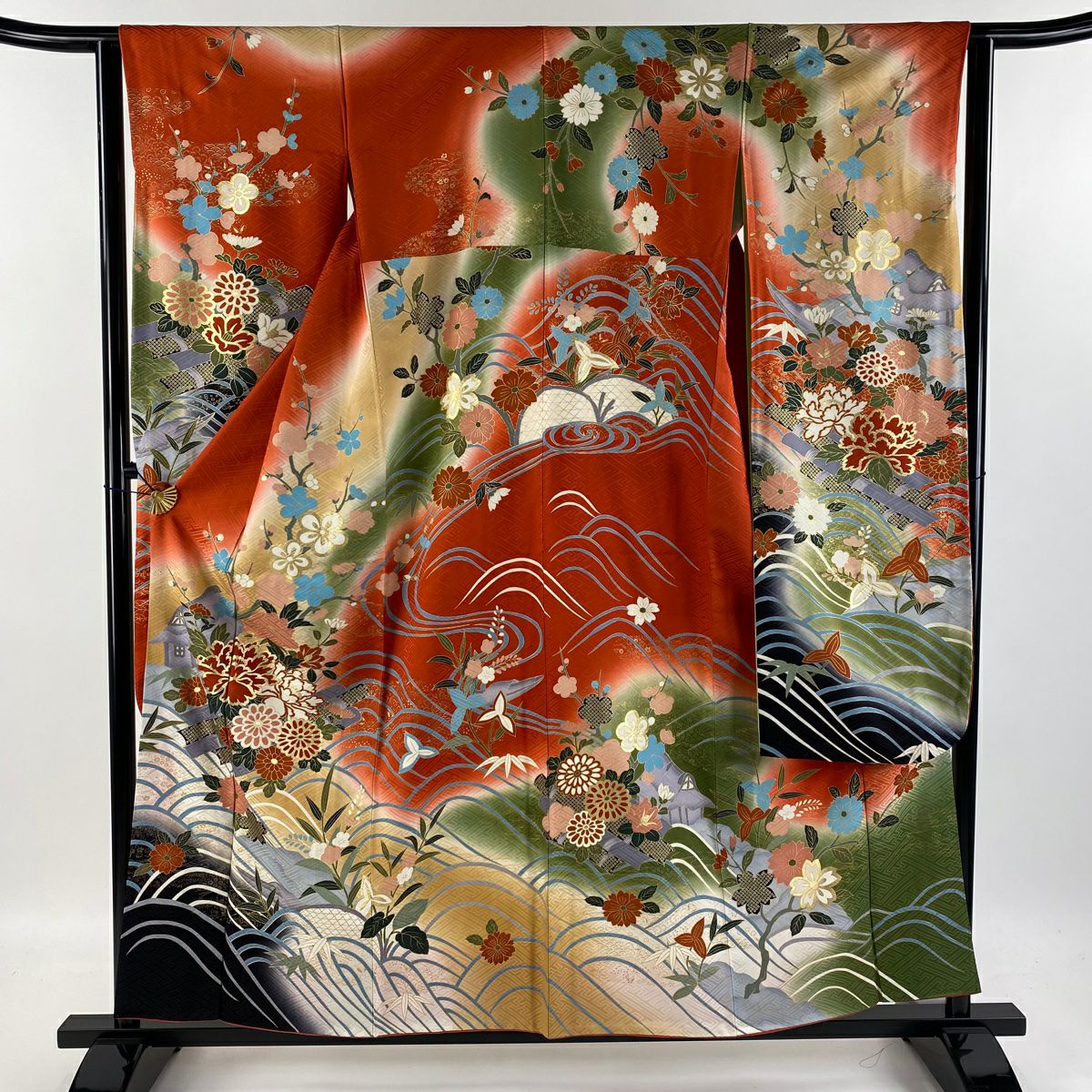 振袖 身丈164cm 裄丈70cm L 袷 花 桜 金彩 赤 正絹 名品｜中古