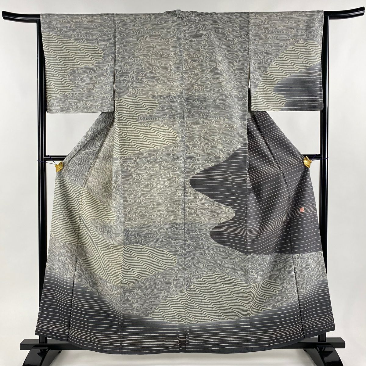 袋帯 美品 逸品 落款あり 証紙あり 牛首紬地 草花 動物 薄小豆 袋帯 美品 逸品 落款あり 証紙あり 牛首紬地 草花 動物 薄小豆