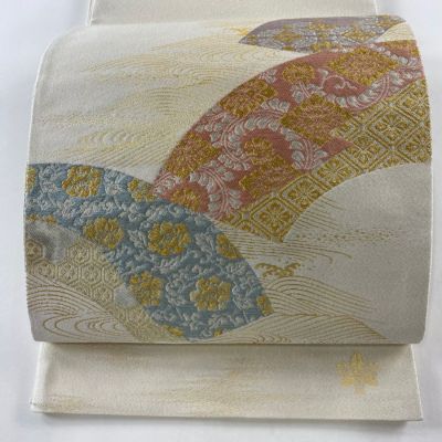 https://buysell.itembox.design/product/702/000002570297/000002570297-01-m.jpg
