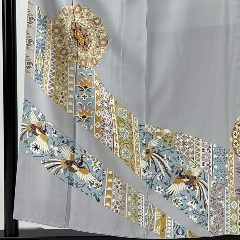 色留袖 身丈157cm 裄丈62.5cm S 袷 落款あり 華文 鳥 金糸 金彩