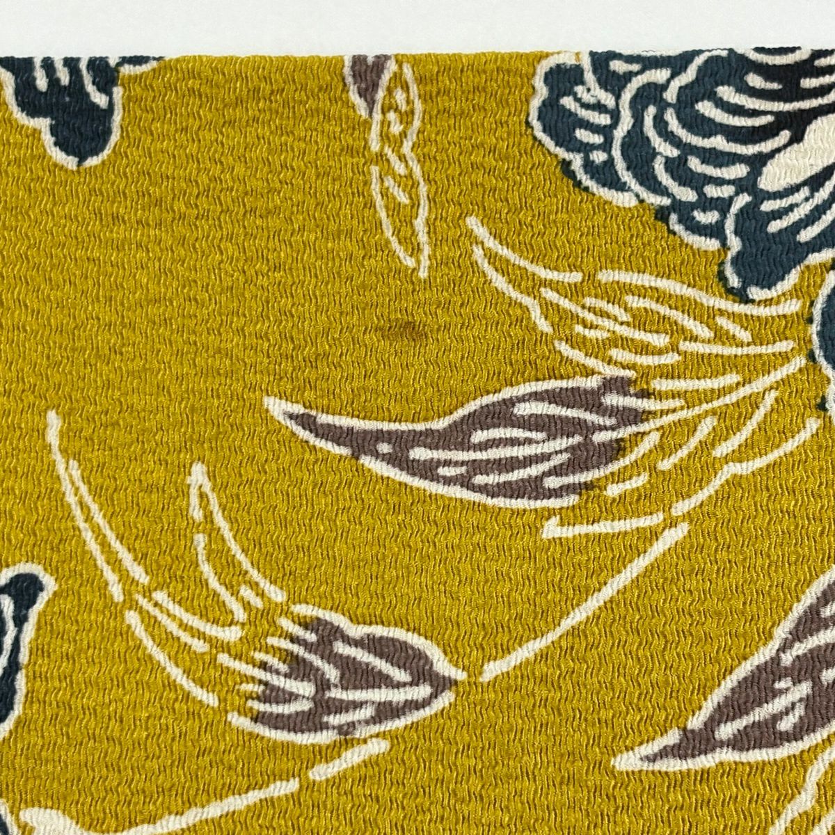 名古屋帯 名品 草花 縮緬 からし色 正絹｜中古・古着・リサイクル着物