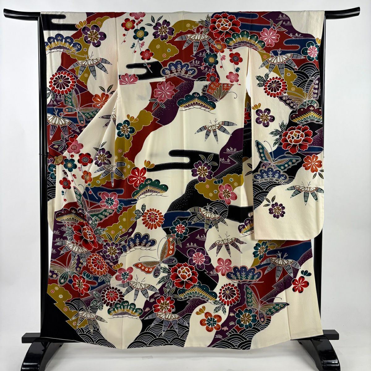 美品】 振袖 身丈154cm 裄丈65.5cm M 袷 草花 鳥 ぼかし 縮緬 茜色