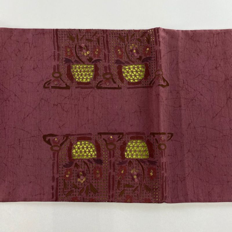 袋帯 美品 秀品 草花 相良刺繍 金彩 赤紫 お太鼓柄 正絹｜中古