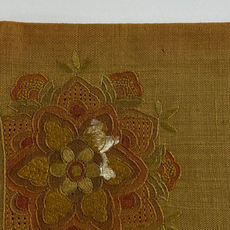 袋帯 刺繍 豪華金彩 素敵なデザイン お太鼓柄 正絹 U-3391 袋帯 秀品 華文 金糸 刺繍 灰緑 お太鼓柄 正絹 【中古】 - メルカリ