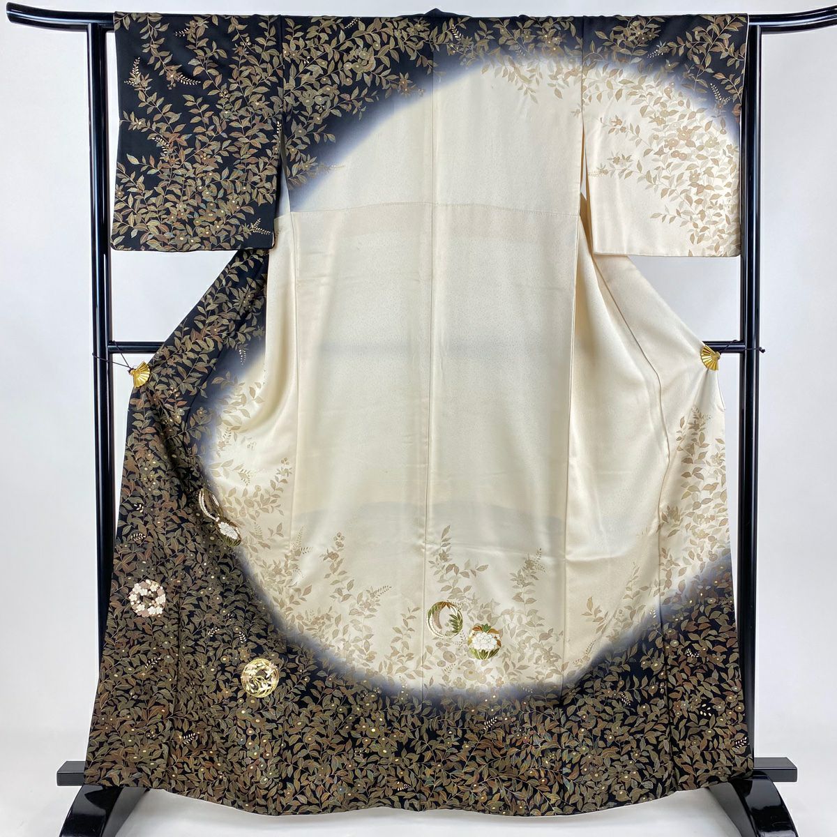 訪問着 身丈165cm 裄丈68cm L 袷 椿 万寿菊 金糸 金彩 灰緑 正絹 訪問着 身丈165cm 裄丈68cm L 袷 椿 万寿菊 金糸 金彩 灰緑 正絹