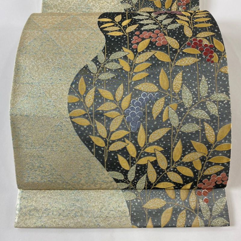 袋帯 美品 秀品 葉と実 金糸 箔 金色 六通 正絹｜中古・古着