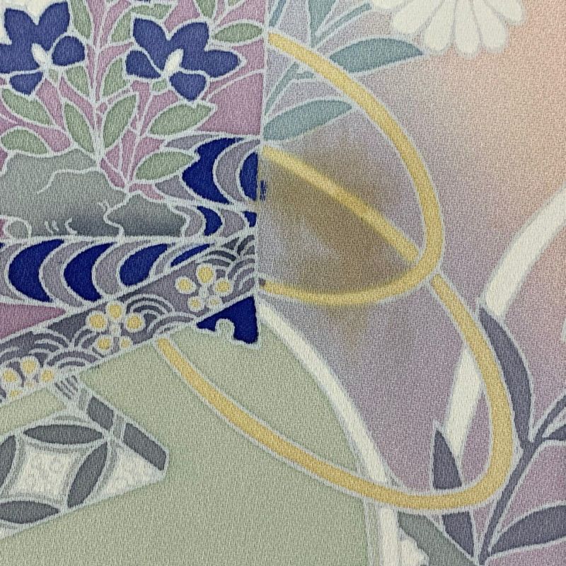 紬単衣（花菱、枝花文）裄65 薄手で軽　正絹美品 訪問着 身丈161cm 裄丈64cm M 袷 文箱 枝花 ぼかし 薄ピンク