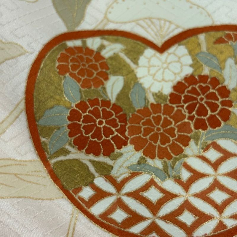 ●振袖 逸品 落款あり吾妻徳穂 草花 雲文 金糸 金彩 M 正絹●振袖 成人式 最高級古典柄振袖 吉澤織物/吾妻徳穂 黄色/ピンク 御所車柄/雲