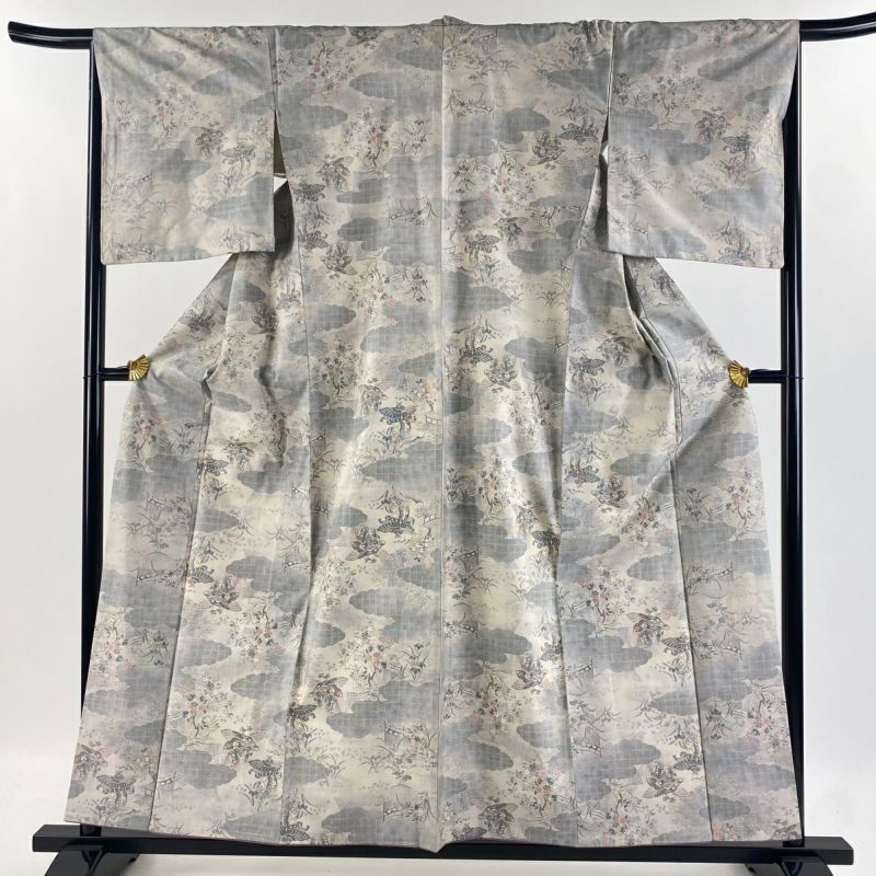 紬 身丈157cm 裄丈66cm M 袷 天狗 草花 灰色 正絹 秀品｜中古