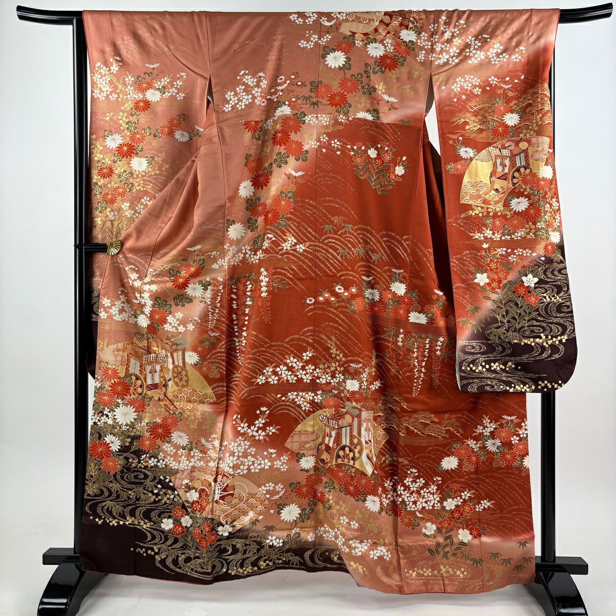 サツキ様正絹　本純金糸使用　朱色 中古） 小紋 朱 赤 カジュアル 伊勢型 寄せ柄 袷 絹【身丈】159cm【裄