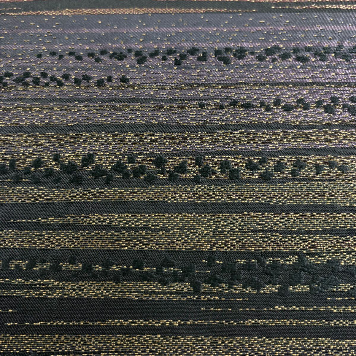 名古屋帯 黒に近い濃紺と茶とベージュ 幾何学模様正絹 名古屋帯 黒に近い濃紺と茶とベージュ 幾何学模様正絹