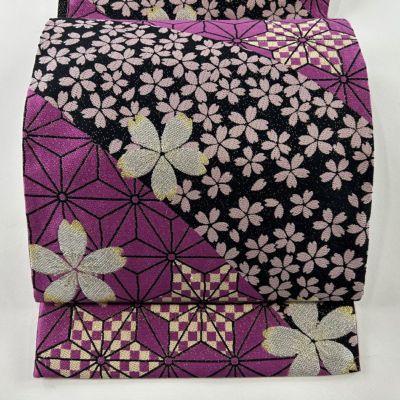 https://buysell.itembox.design/product/738/000002573815/000002573815-01-m.jpg
