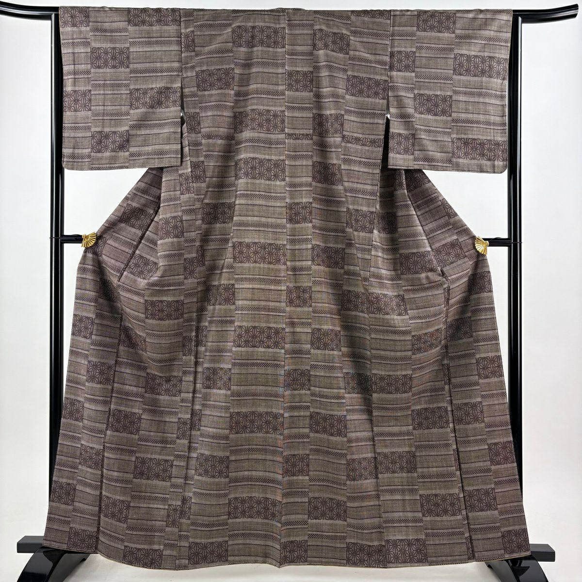 小紋　袷　 黒と茶色麻の葉 小紋 袷 黒と茶色麻の葉