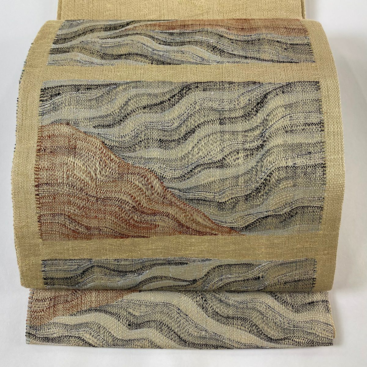 袋帯 美品 秀品 幾何学模様 銀糸 刺繍 黄土色 全通 正絹｜中古
