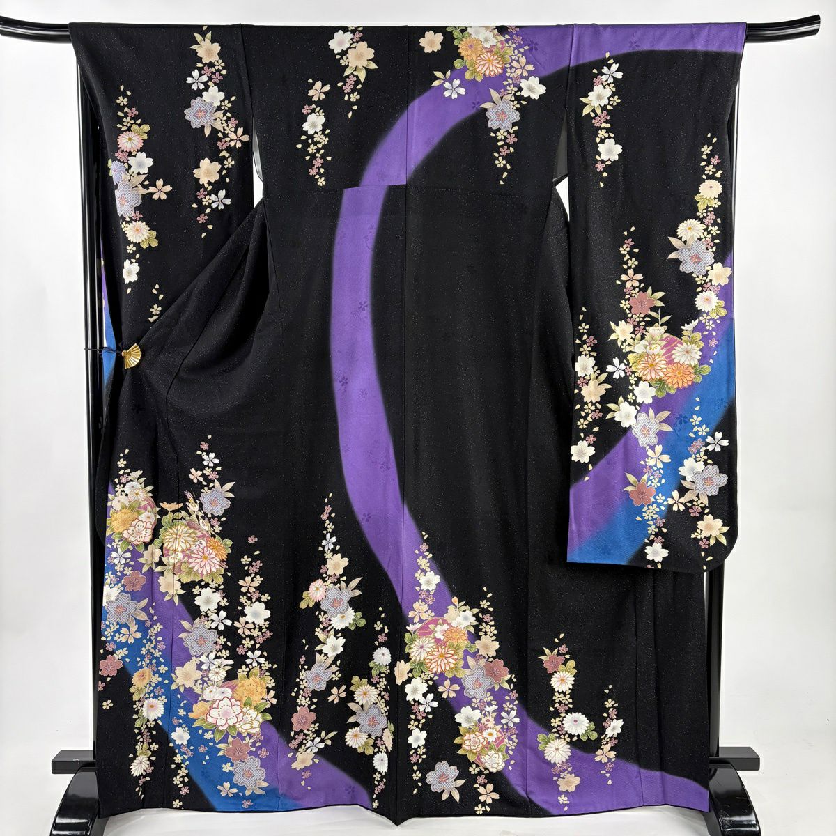 振袖 身丈169cm 裄丈68cm L 袷 桜 菊 銀通し 金彩 黒 正絹 名品｜中古