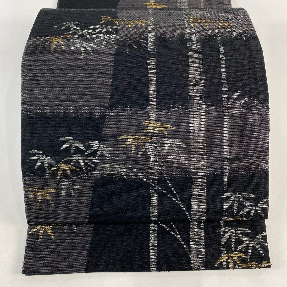 名古屋帯 美品 名品 薔薇 黒 正絹｜中古・古着・リサイクル着物