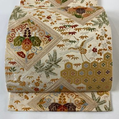 https://buysell.itembox.design/product/753/000002575338/000002575338-01-m.jpg