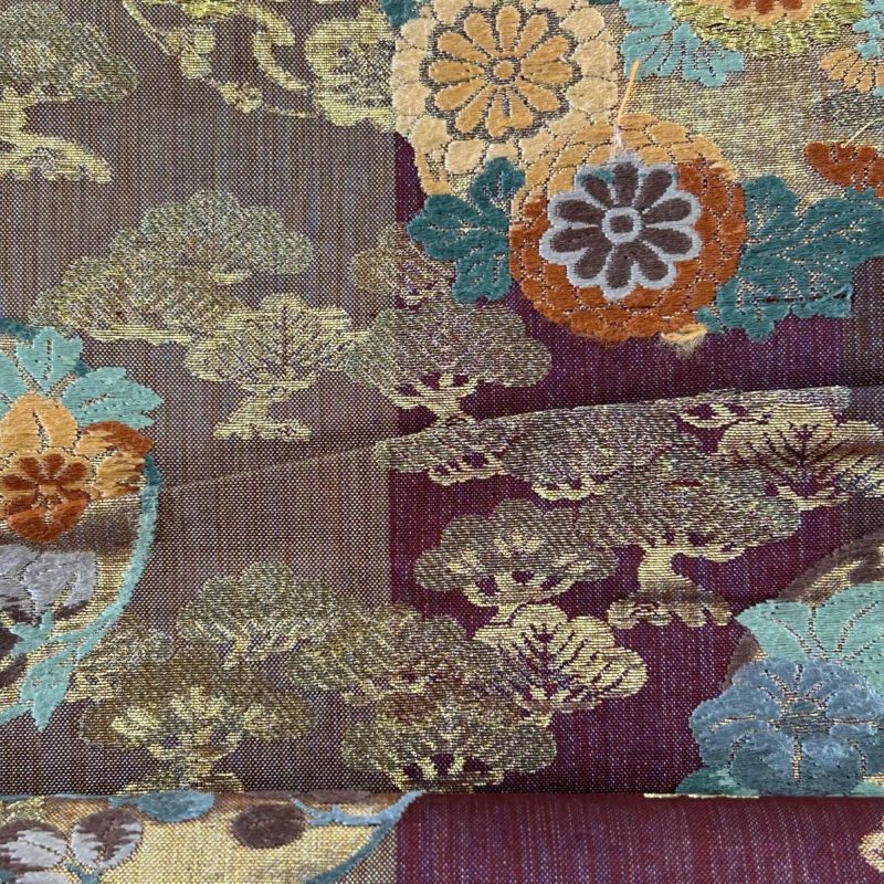 袋帯◆正絹◆松の古典柄♦︎黒地に松の古典柄♦︎松の中に蝶や花の刺繍 fit=scale-down,w=1200