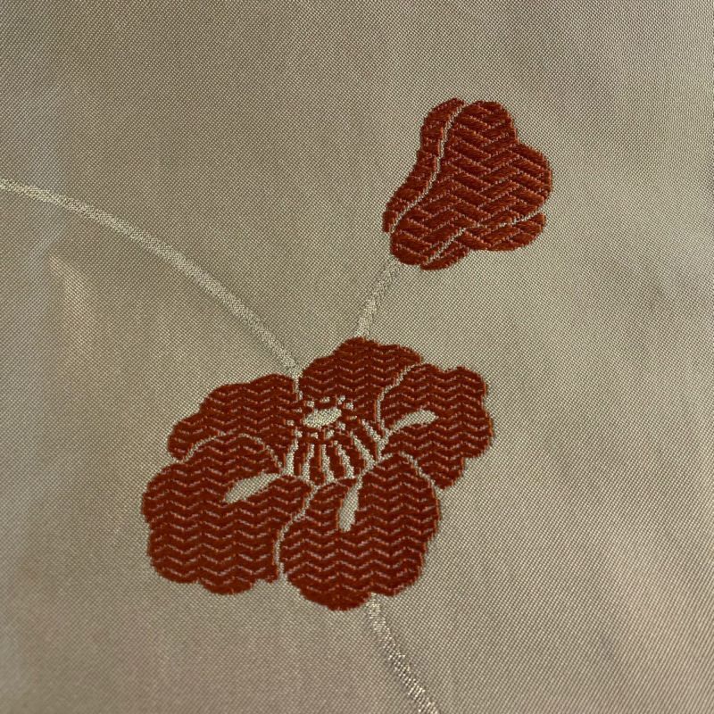 名古屋帯 秀品 椿 刺繍 箔 ベージュ 正絹｜中古・古着