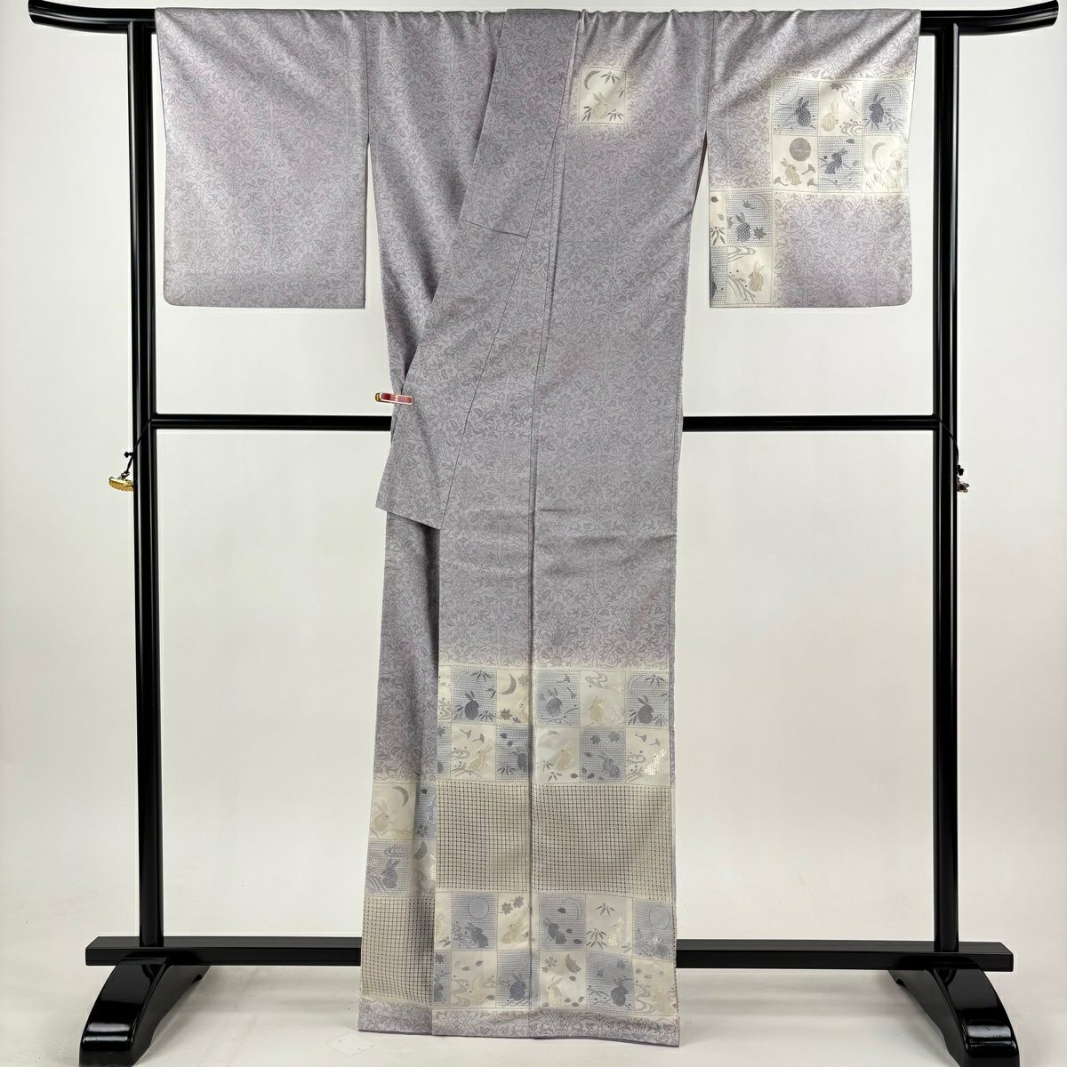 付下げ 身丈166cm 裄丈64.5cm M 袷 紬地 うさぎ 変わり市松 刺繍