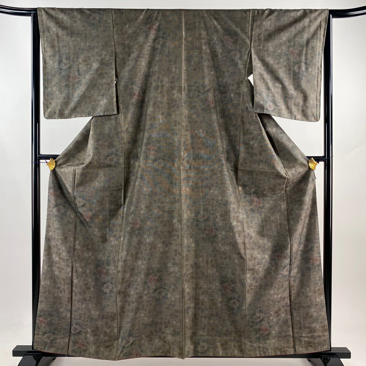 紬 正絹 縦縞模様 身丈171.5cm 裄丈69cm 紬 美品 リサイクル 着物