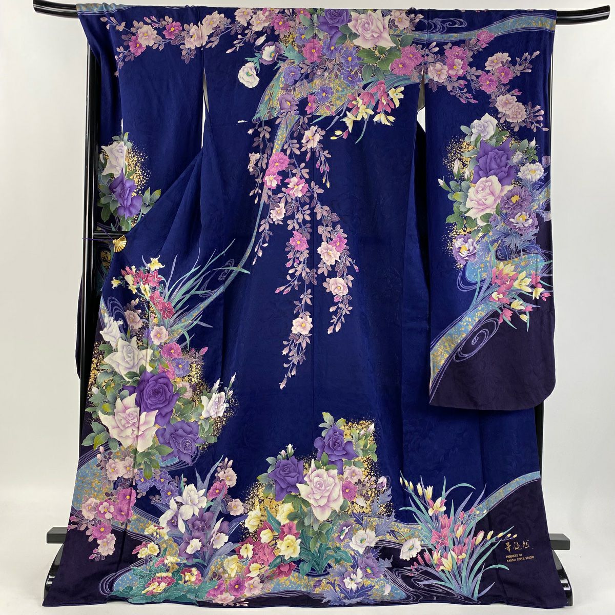 D368 振袖　紫　蝶　花　正絹　着物　袷　極美品 D368 振袖 紫 蝶 花 正絹 着物 袷 極美品 - 着物・浴衣