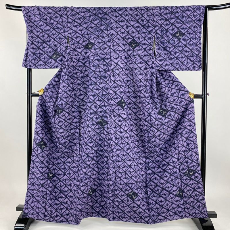 羽織 身丈101cm 裄丈67cm M 草花 短冊 金彩 茶紫 正絹 美品 逸品 【中古】 小紋 身丈164cm 裄丈67.5cm L 袷 紬地 蝶 芝 絞り 銀彩 紫 正絹 逸品｜中古・古着・リサイクル着物通販｜バイセル オンライン