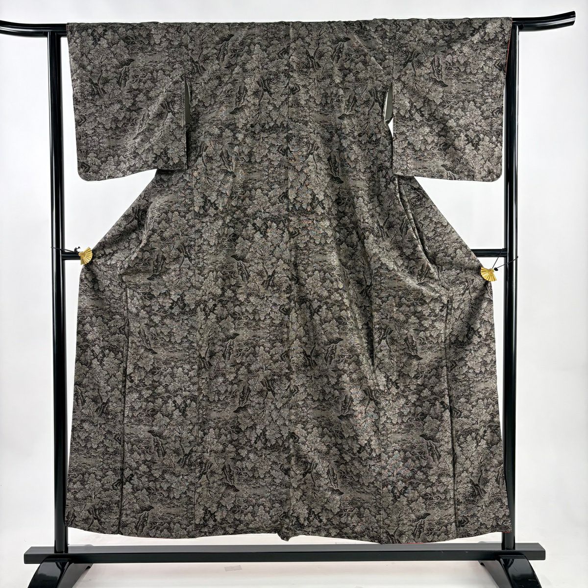 紬 身丈155.5cm 裄丈64cm M 袷 樹木 焦茶色 正絹 秀品｜中古・古着