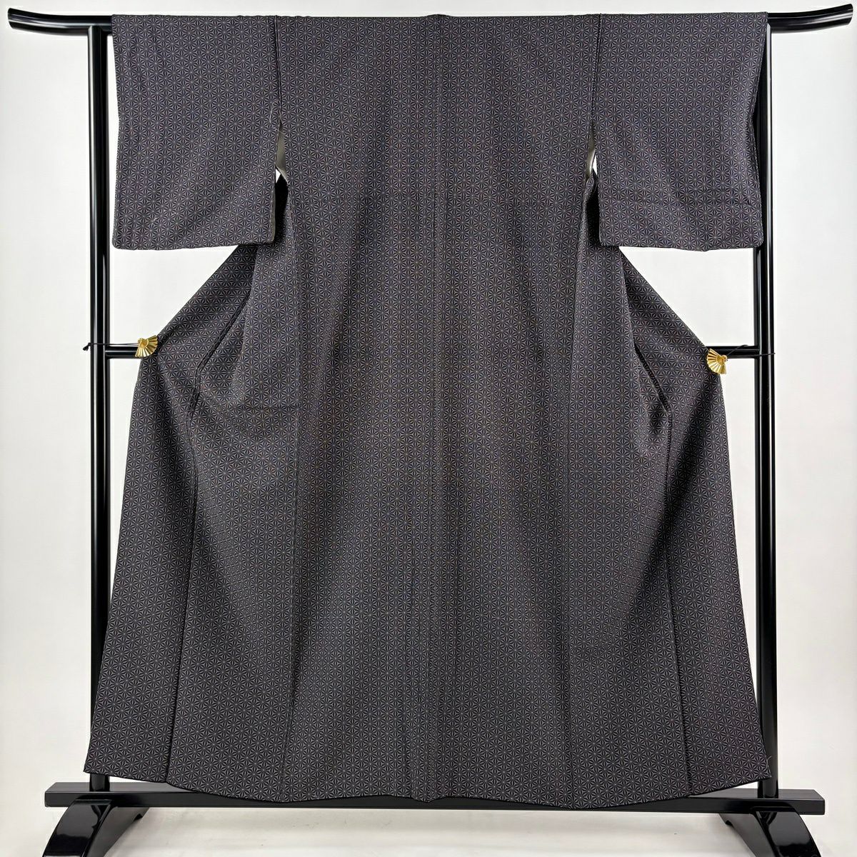 美品】 小紋 身丈157.5cm 裄丈63cm S 袷 麻の葉 墨色 正絹 秀品｜中古