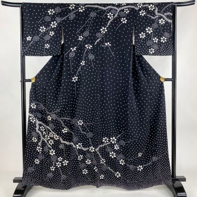 https://buysell.itembox.design/product/764/000002476406/000002476406-01-m.jpg